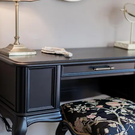 Luxury Peitho Apartment
